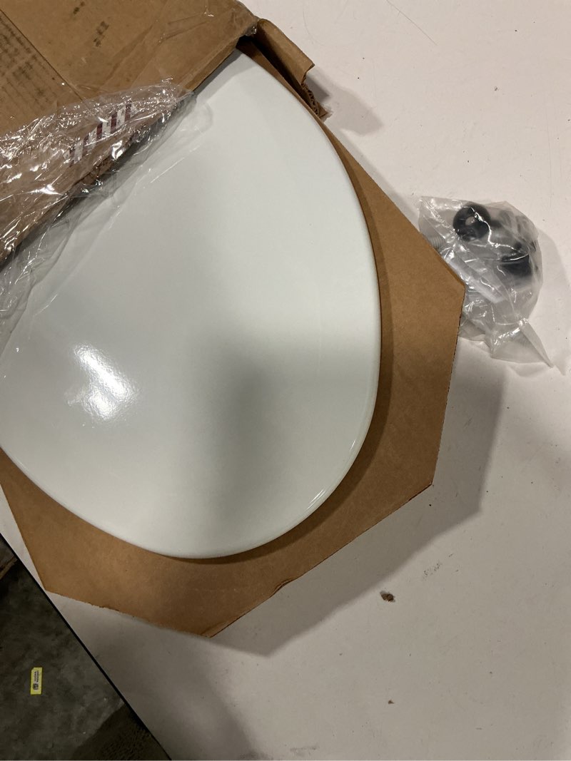 Condition photo showing Good Condition for bemis residential molded wood toilet seats white