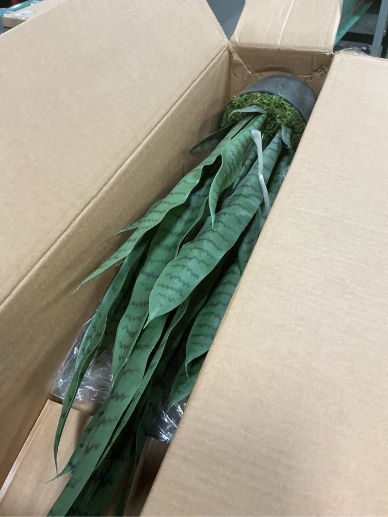 Condition photo showing Good Condition for 3ft artificial snake plant – 36in faux sansevieria plants, fake floor plant for indoor outdoor, front porch patio home office decor, mother-in-law’s tongue, green 1pcs green (1 pack) 36"