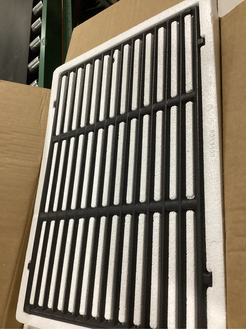 Condition photo showing Good Condition for qulimetal 66095 grill grates & 66032 flavorizer bars replacement parts for weber genesis ii 300 /lx 300, gs4 genesis ii e-310 e-315 s-335 series grills porcelain cast iron 66095 66795