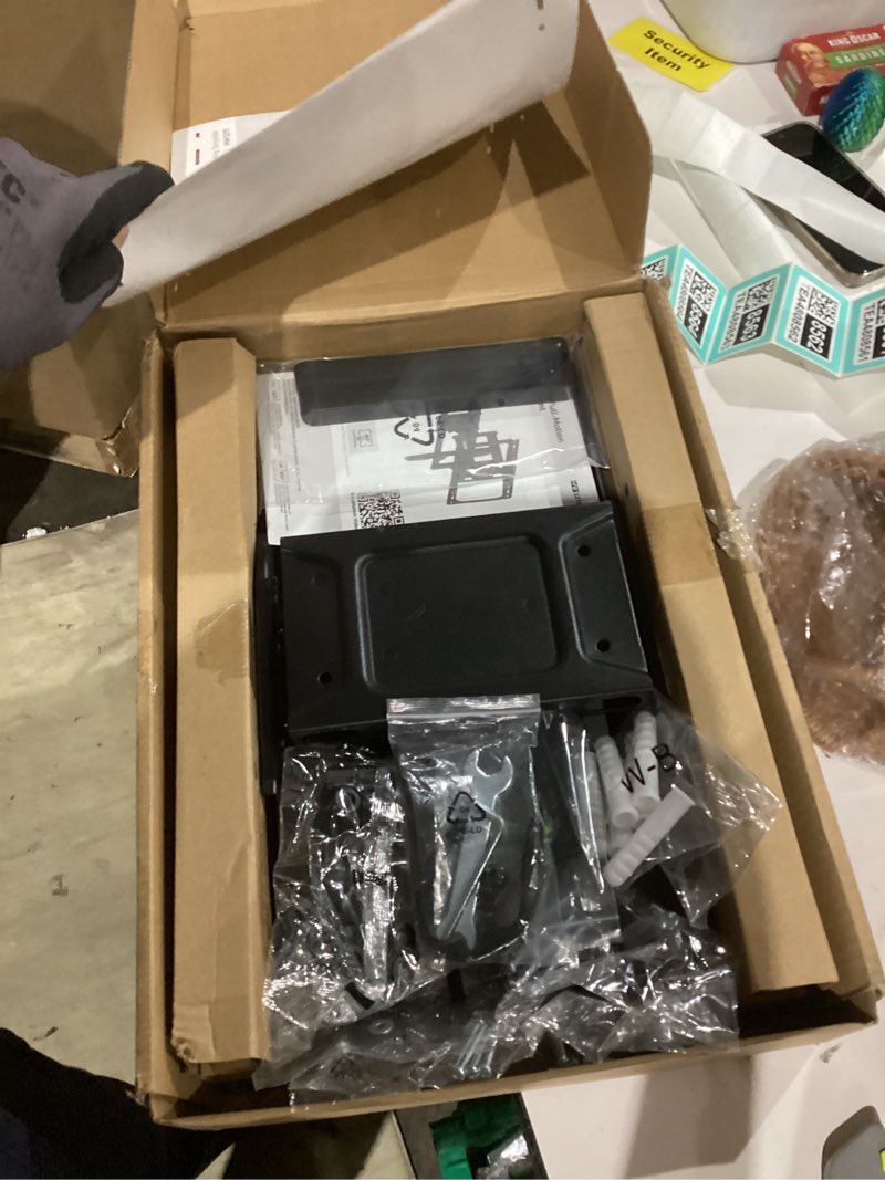 Condition photo showing Good Condition for monTEK Heavy Duty TV Wall Mount for 37-90 inch TV up to 165lbs, 4X Load Tested, Full Motion with Dual Articulating Arms, Tool-Free Tilt, Swivel & Extend, VESA 200x100 to 600x400, Fits 12“/16" Studs 37-90" Full Motion TV Wall Mount