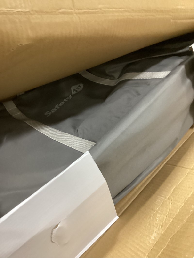 Condition photo showing Good Condition for Safety 1st Nap and Go Rocking Bassinet, Star Gazer