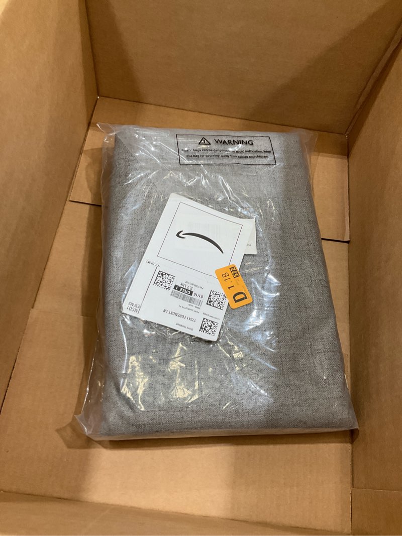 Condition photo showing Good Condition for Window curtain