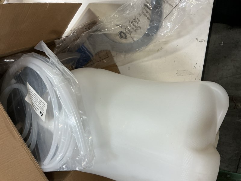Condition photo showing Good Condition for bilitools transmission fluid transfer pump air operated, 8l (2.1 gallons) automatic pneumatic vacuum oil fluid extractor dispenser atf refill kit with 15 atf adapters 8l (2.1 gallons) - transmission fluid transfer pump