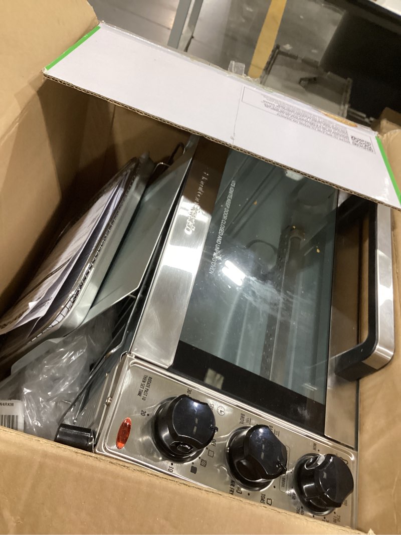 hamilton beach sure-crisp air fryer toaster oven combo, fits 9” pizza, 4 slice capacity, powerful circulation, auto shutoff, stainless steel (31403)