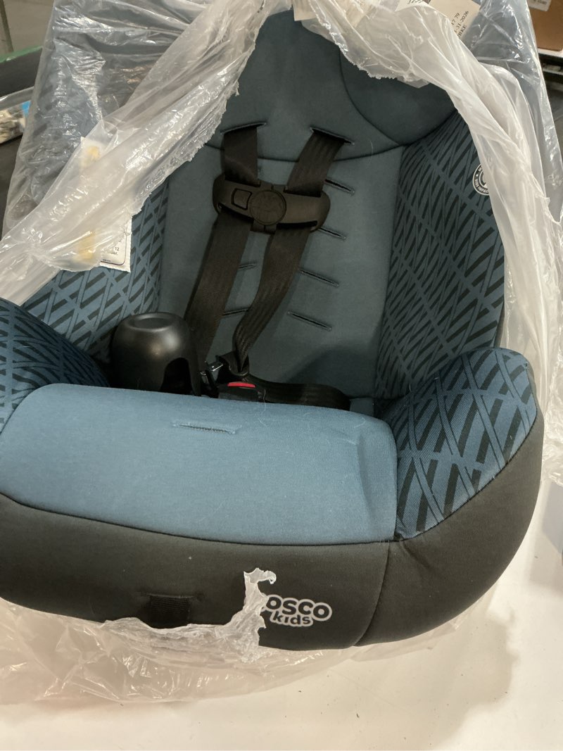 Condition photo showing Good Condition for cosco kids scenera extend infant & toddler convertible car seat, columns, blue