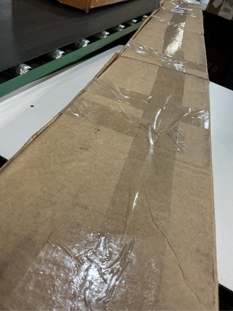 Condition photo showing Good Condition for Superior Indoor Large Area Rug, Jute Backed, Perfect for Living/ Dining Room, Bedroom, Office, Kitchen, Entryway, Modern Geometric Trellis Floor Decor, Viking Collection, 5' Round, Chocolate A Chocolate 5' (Round)