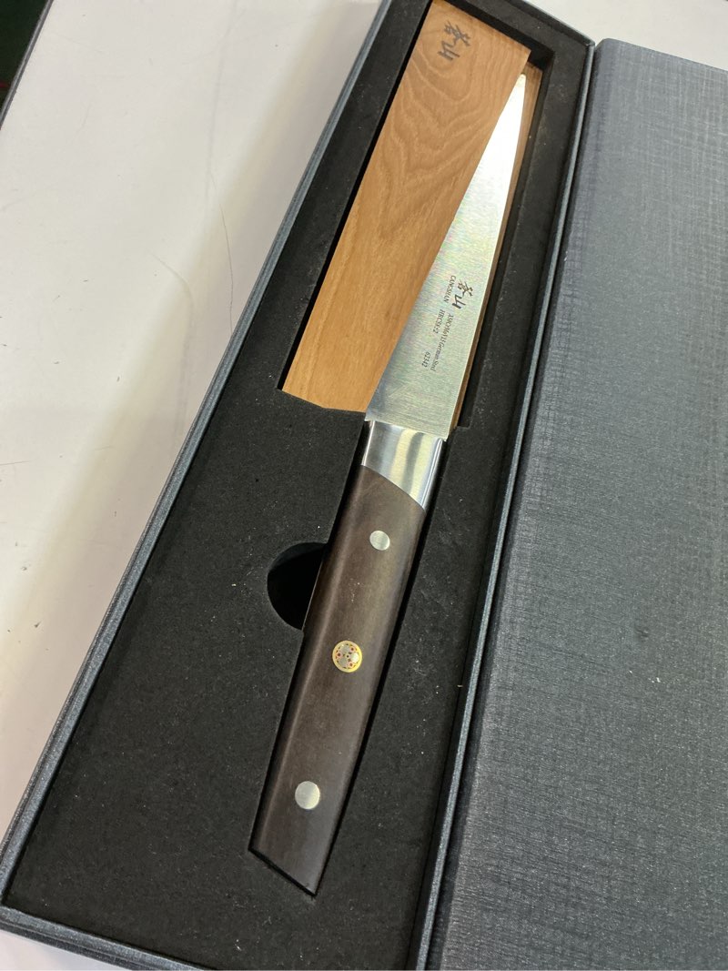 Condition photo showing Good Condition for cangshan r series 62625 german steel forged chef knife with ashwood sheath, 8-inch