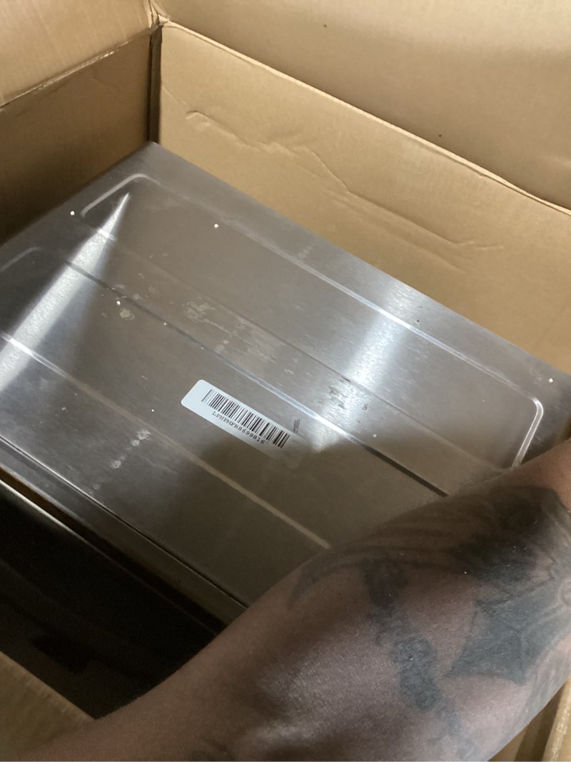 Condition photo showing New/Like New for ninja | french door premier air fry oven | 10-in-1 functions | 20.3-qt capacity | 5-qt air fry basket, sheet pan, wire rack, broil rack | pfas-free cooking surface, dishwasher-safe accessories | fo101