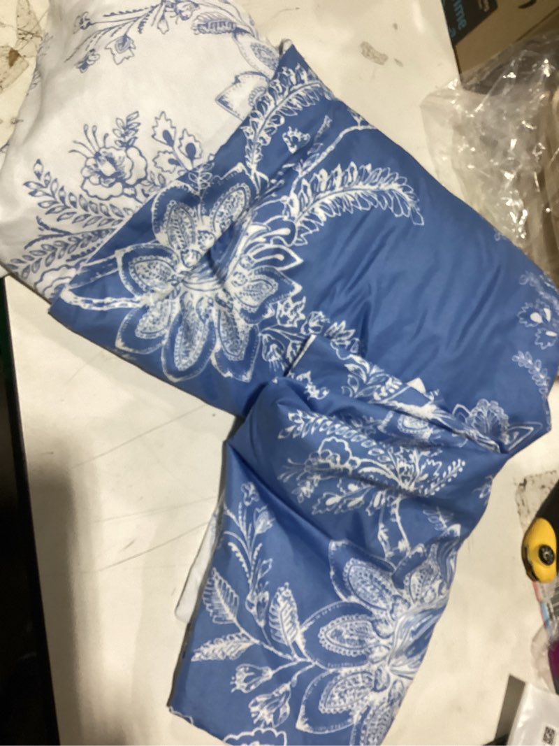 Condition photo showing As Is for shatex queen size floral comforter set 3pcs with ligth blue print, elegant and cozy bedroom decor, 1 comforter and 2 pillowcase blue floral queen(90''x90'')