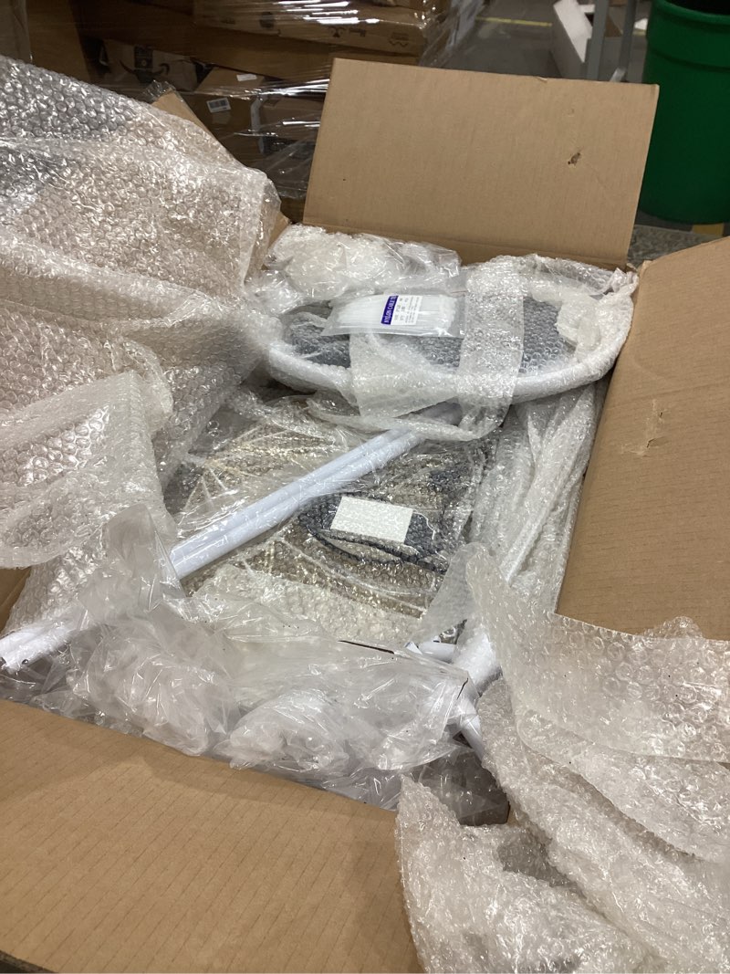 Condition photo showing Good Condition for 2 Sets Butterfly LED Lamp for Christmas Tree Ornament Creative Butterfly Ceiling Lamp Elegant Floor Light Xmas Decorations for Wedding Christmas Tree Decoration