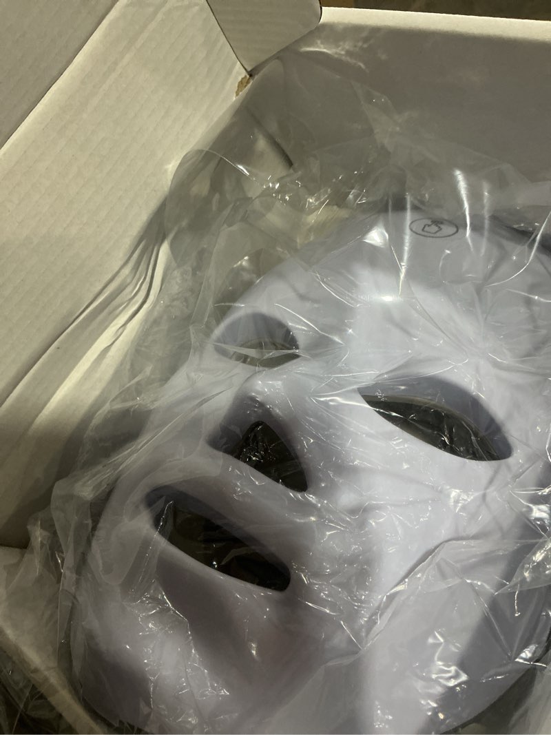 Condition photo showing Good Condition for red light therapy for face,blue led light therapy mask,7-1 colors led facial skincare mask at home,usb rechargeable,cordless