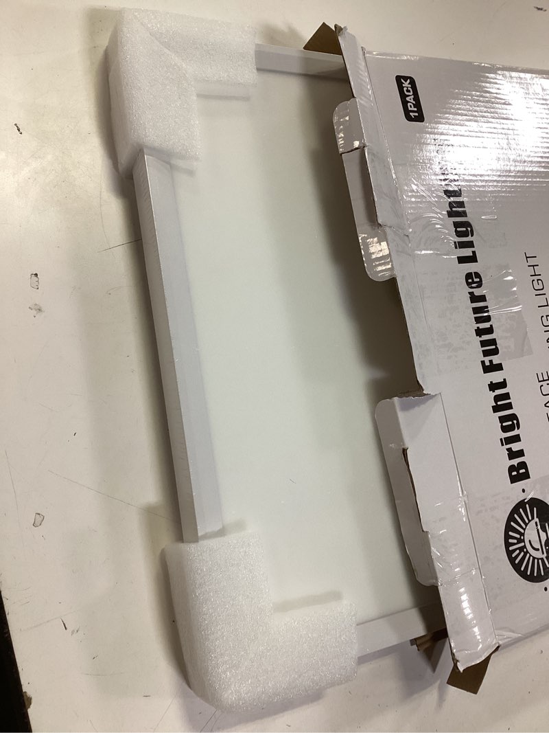 Condition photo showing Good Condition for Square Led Flush Mount Ceiling Light,16 Inch 40w 3820lm led Light 3000k,4000k,6000k CCT Selectable,Flat Panel Super Slim Led Ceiling Light Fixture,for Living Dining Kitchen Bedroom Room (1Pack-White) 16Inch-1Pack White