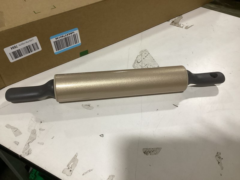 Condition photo showing Good Condition for OXO Good Grips Non-stick Steel Rolling Pin, One Size (11249400)