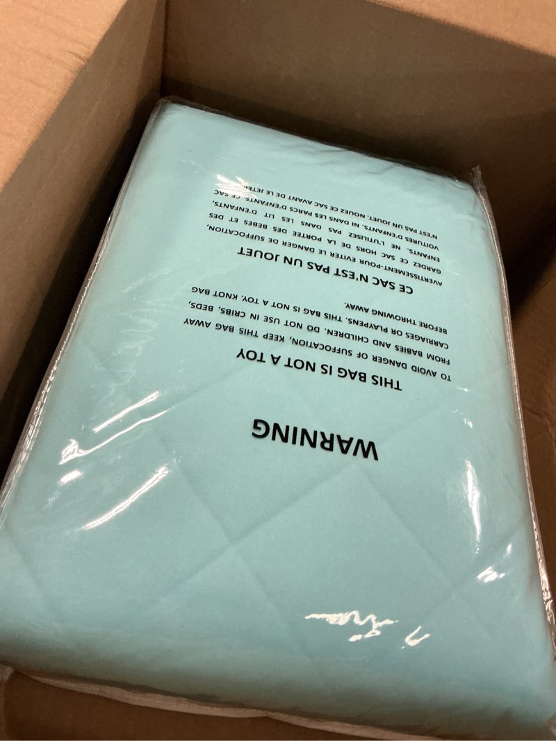 Condition photo showing New/Like New for KANECH Large Incontinence Bed Pads Washable with Straps - 60"x80" Queen Size - Heavy Absorbency Waterproof Mattress Pad Protector for Bed - Reusable Underpads for Adults, Elderly Queen 60 x 80 inches (Pack of 1)