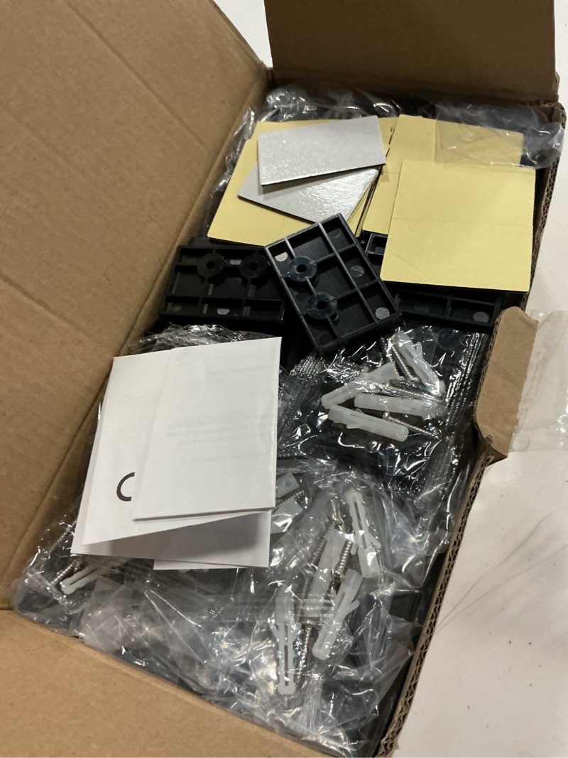 https://lotting-media.assets.bidfta.com/lotting_5e2295fe-cf53-4dcd-b6cc-51e7dc531e68