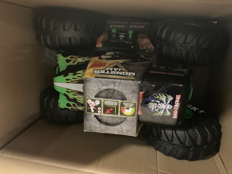 Condition photo showing Good Condition for monster jam, official mega grave digger all-terrain remote control monster truck, over 2 ft. tall, 1:6 scale, kids toys for boys and girls ages 4 and up mega grave digger (v2)