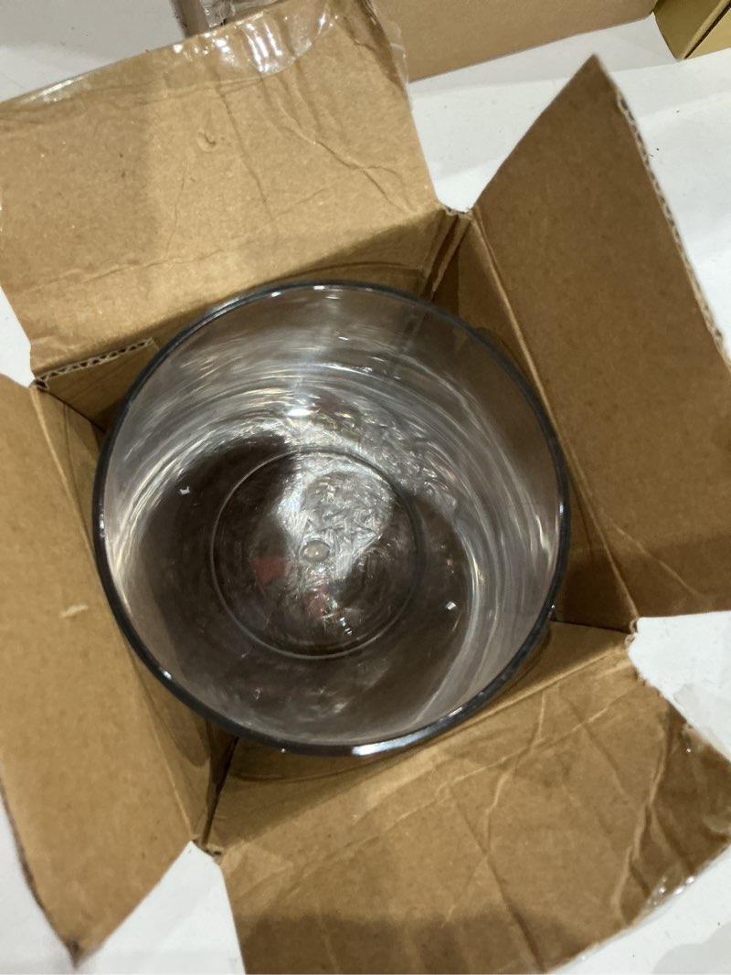 Condition photo showing Good Condition for flower vase acrylic cylinder,7.86" tall clear vase for centerpieces,wedding decorative,home décor, non breakable plastic, 3.94" x 7.86" tall round - clear clear single - 3.94"x7.86"