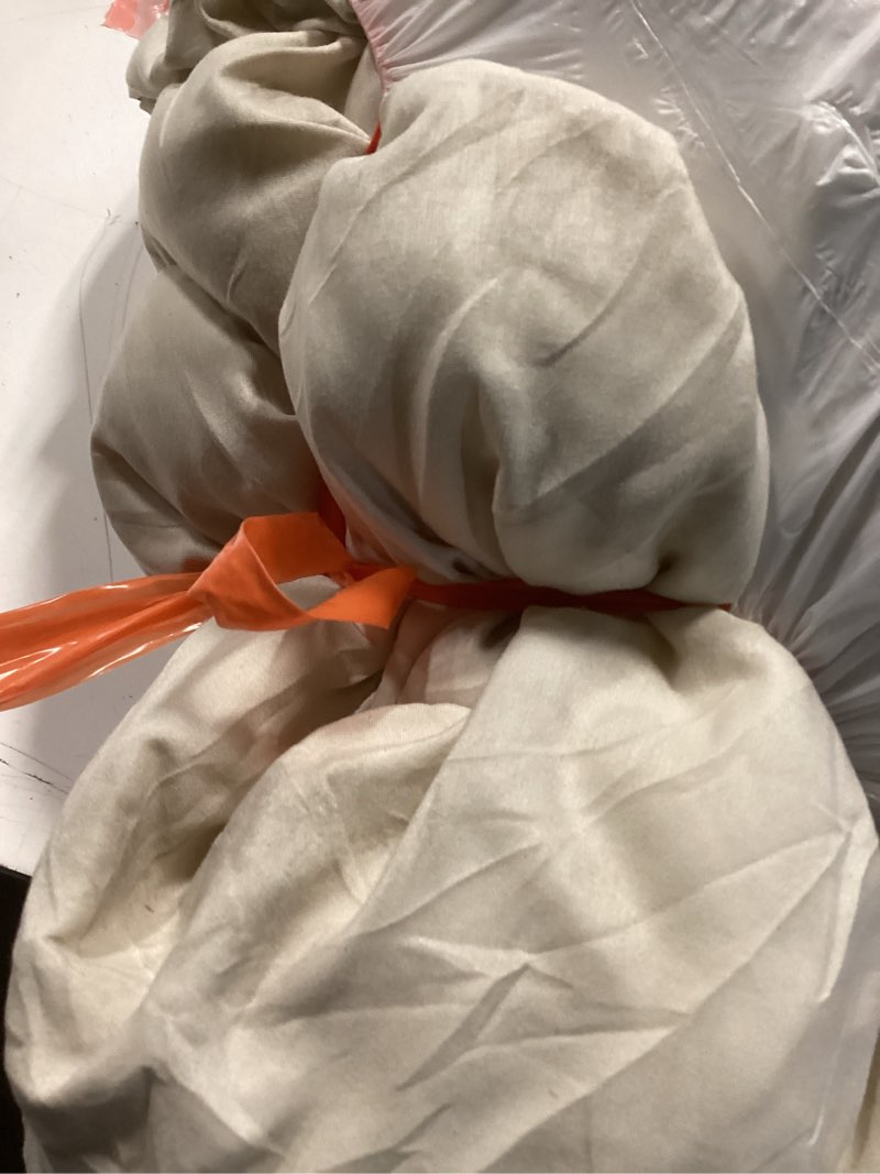 Condition photo showing Good Condition for litanika comforters beige oversized king size, 3 pieces lightweight solid bedding comforter set, all season fluffy bed set (120x98in comforter & 2 pillowcases)