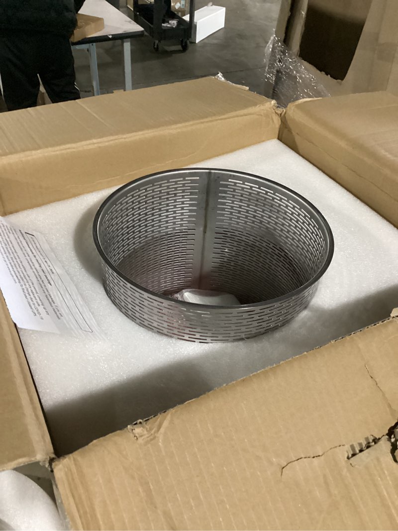 Condition photo showing Good Condition for vevor 3.69 gal/14l fruit wine press, stainless steel basket with cross-beam and triangular structure, manual juice maker, cider apple grape tincture making press with t-handle for kitchen home stainless steel 3.69 gallon