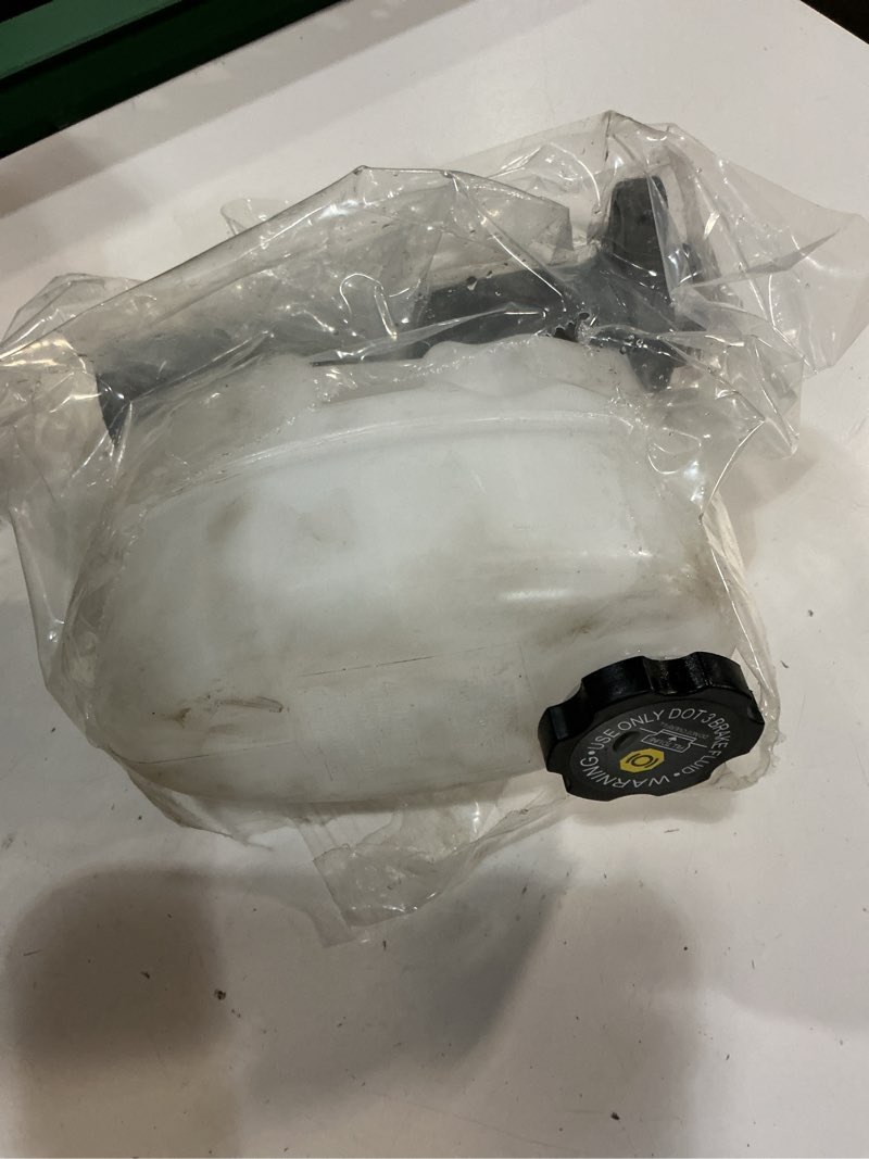 Condition photo showing As Is for kax m630284 brake master cylinder replacement for chevrolet tahoe/suburban 1500/gmc yukon/yukon xl 1500 2003-2006, chevrolet avalanche 1500 2003 2005-2006, cadillac escalade 2003-2006