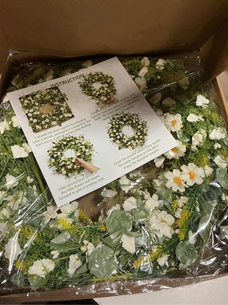 Condition photo showing Good Condition for sggvecsy white daisy wreath 24 inch with fake silk floral green eucalyptus leaves and lavender for spring summer front door window wall wedding farmhouse festival decor