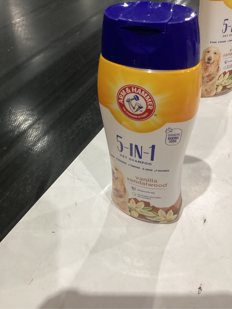Condition photo showing New/Like New for Arm & Hammer for Pets 5-in-1 Pet Shampoo with Conditioner, Vanilla Sandalwood Scent - Deodorizing, Skin Soothing, and Moisturizing Ingredients, Dog Oatmeal Shampoo with Aloe and Shea Butter, 20 Fl Oz 5-in-1 Shampoo 20 Fl Oz (Pack of 1)