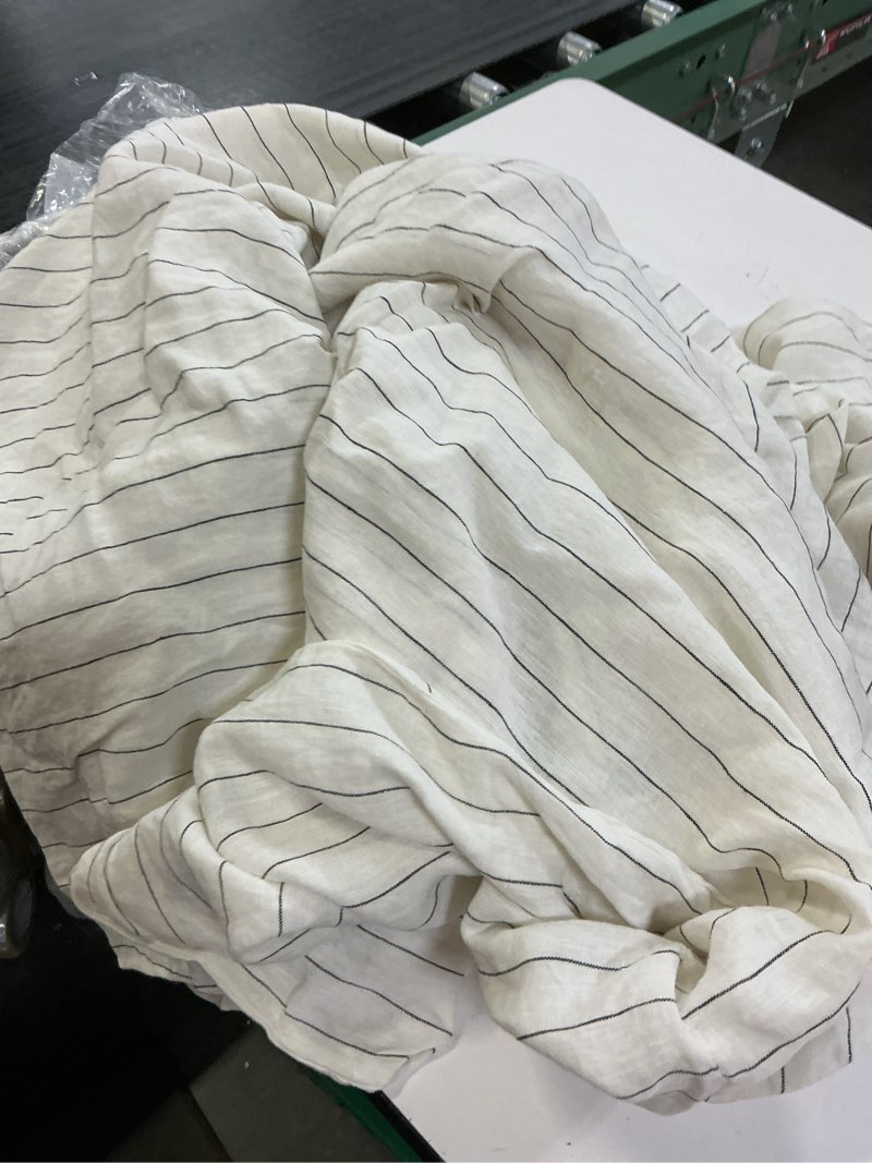 Condition photo showing Good Condition for european linen stripe duvet cover color pencil stripe full/queen 