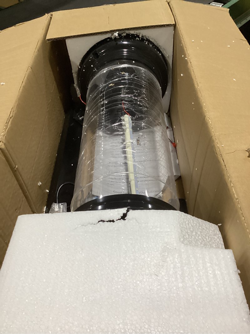 Condition photo showing Good Condition for WDZD 29'' Red Barber Pole Light