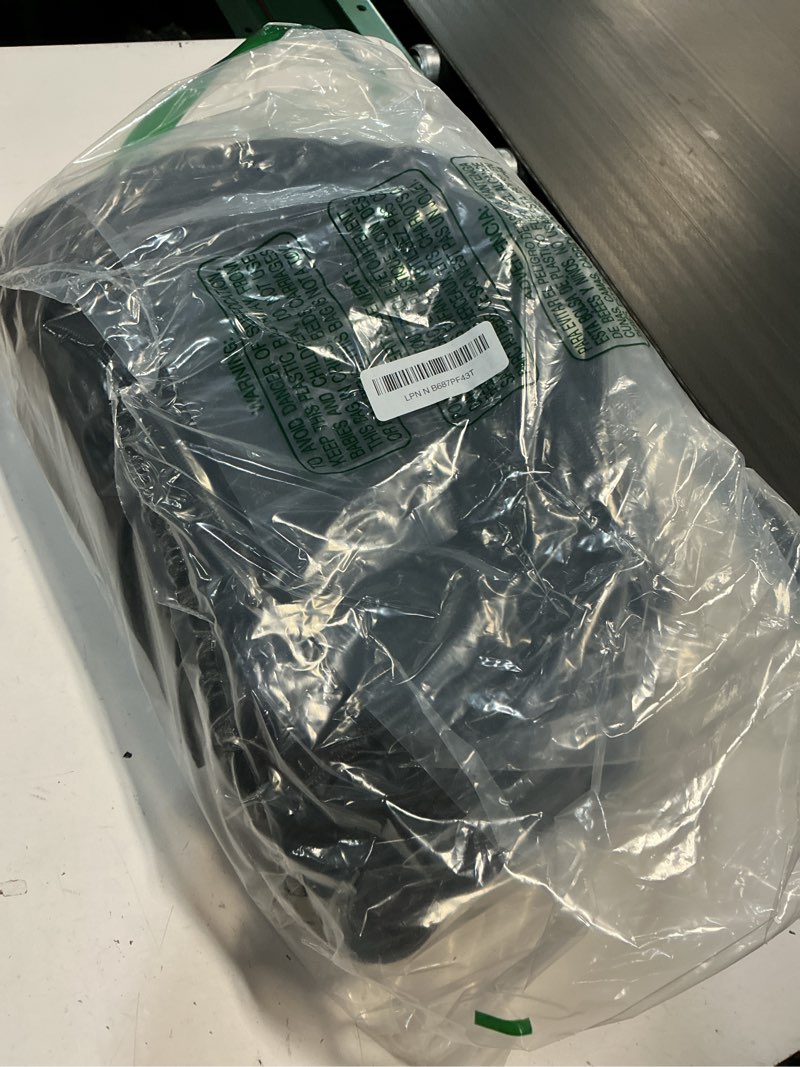 Condition photo showing New/Like New for kroser travel laptop backpack 17 inch large computer backpack water-repellent daypack with usb charging port rfid pockets for work/business/college/men/women(quilted) 17 inch quilted black