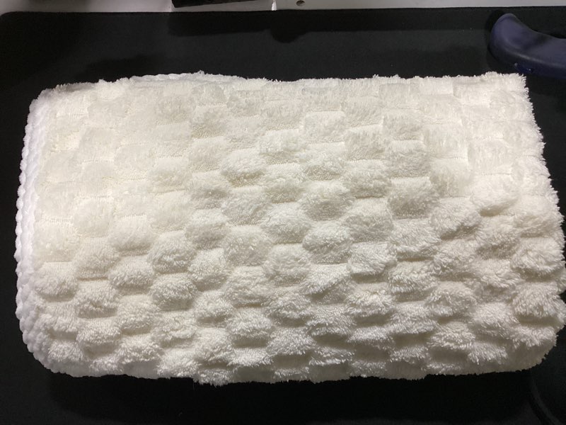 Condition photo showing Good Condition for vessia flannel fleece throw blanket(50x70 inch), 3d jacquard cream fuzzy and warm blanket for couch,sofa,bed,chair, 300gsm super soft touch cozy lightweight throw for all-season home decor