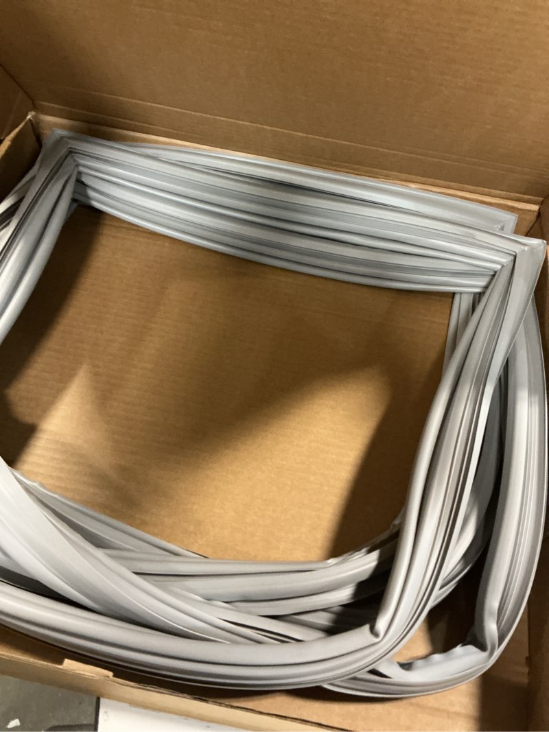 https://lotting-media.assets.bidfta.com/lotting_5e613385-eb8c-4be1-9ec8-eaba3278d095