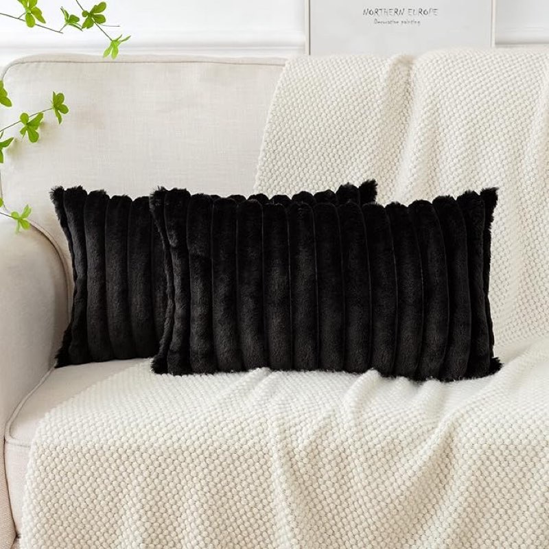soleebee set of 2 throw pillow covers soft cozy velvet pillowcase faux rabbit fur cover for couch sofa bed chair home decorative pillows cover (12x20 inch, black) (similar to the stock photo )