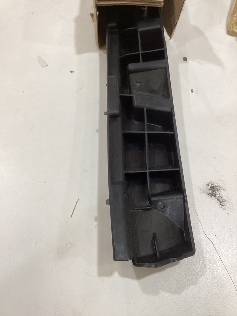 Condition photo showing item condition for GM Genuine Parts 26501641 Driver Side Headlamp