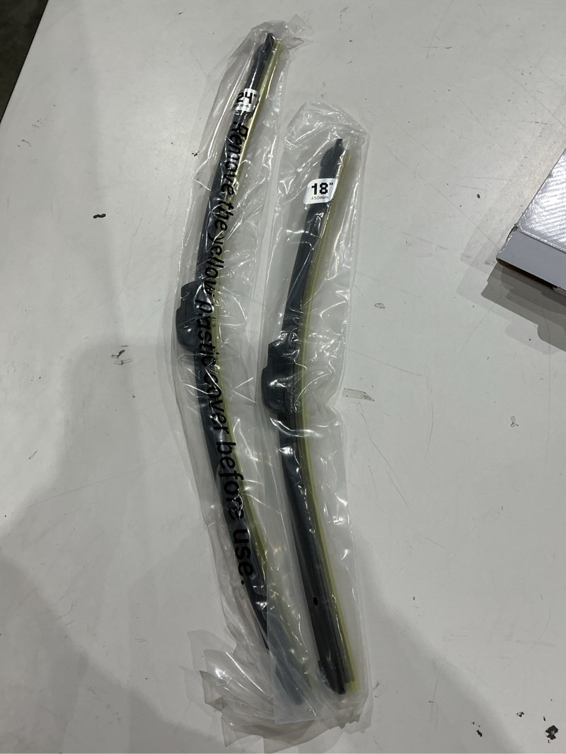 Condition photo showing Good Condition for motium oem quality premium all-season windshield wiper blades (24"+18" pair for front windshield)