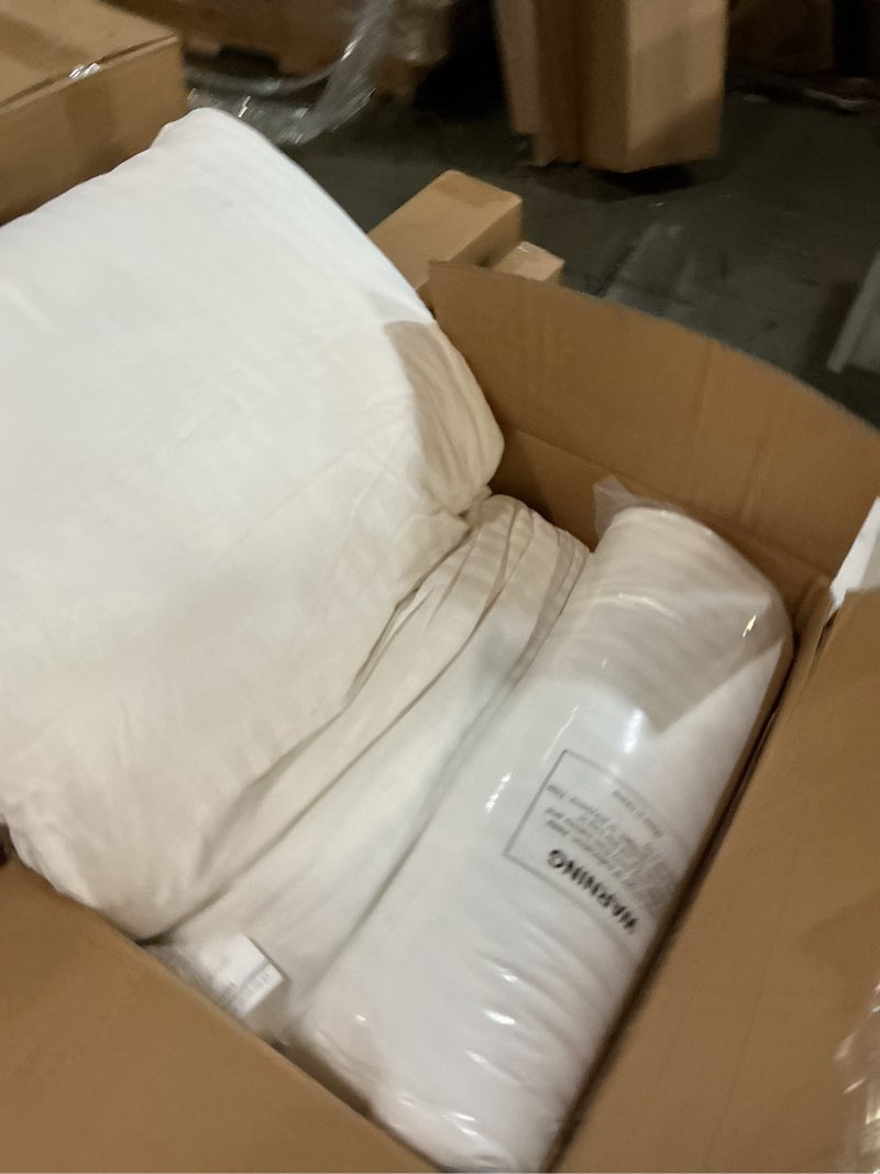 Condition photo showing Good Condition for Beckham Hotel Collection Bed Pillows Standard/Queen Size Set of 2 - Original Soft Down Alternative Pillow for Sleeping - Soft Support for Back, Stomach or Side Sleepers Queen / Standard White