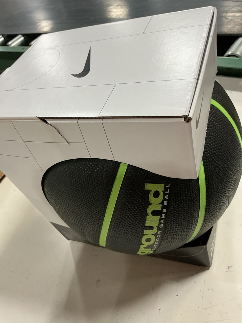 Condition photo showing New/Like New for nike everyday playground basketball