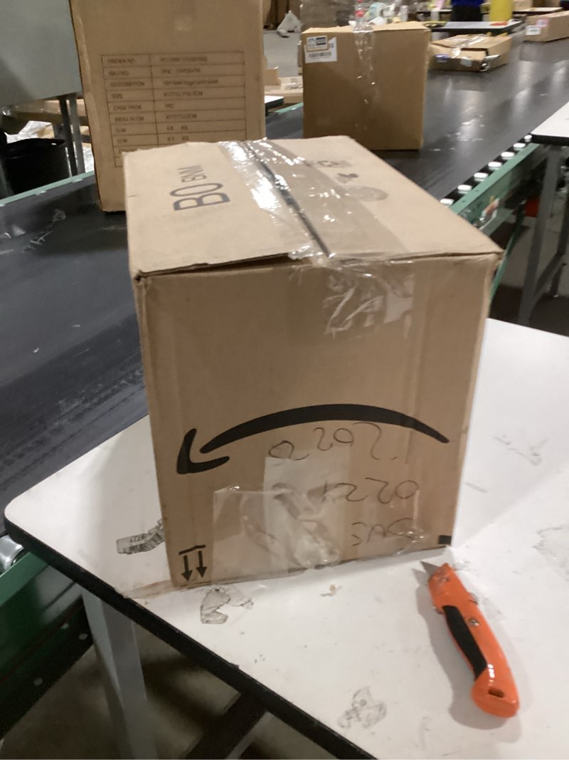 Condition photo showing Good Condition for Amylove 18 Pcs Plush Foam Floor Mat Square Interlocking Carpet Tiles with Border Fluffy Play Mat Flo