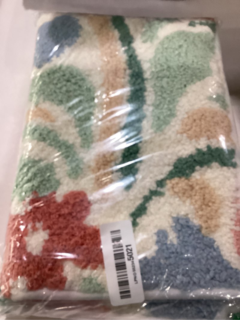 Condition photo showing As Is for bath mat, flower pattern bath mats for bathroom, non-slip, machine washable, fit under door, absorbent bath rugs, shower outside, home decor accessories. (16"x24") 1'4" x 2' (rectangular) pink flower