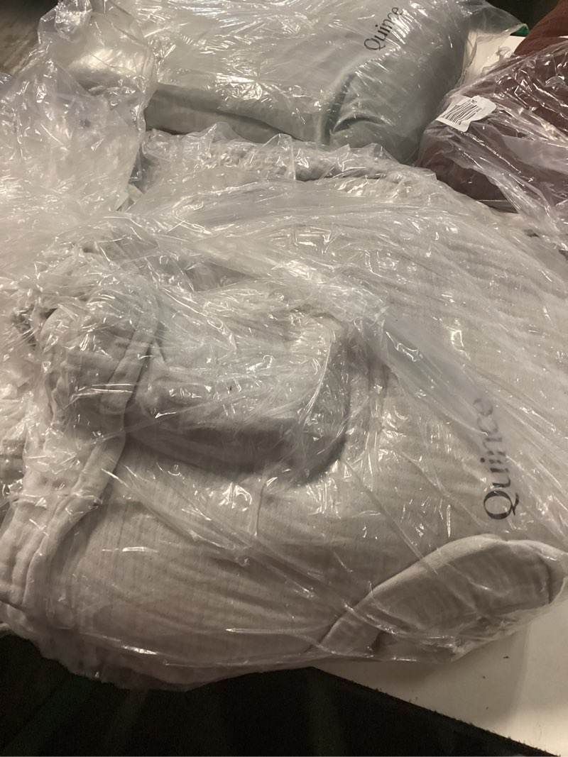 Condition photo showing Good Condition for quince light grey waffle quilt set