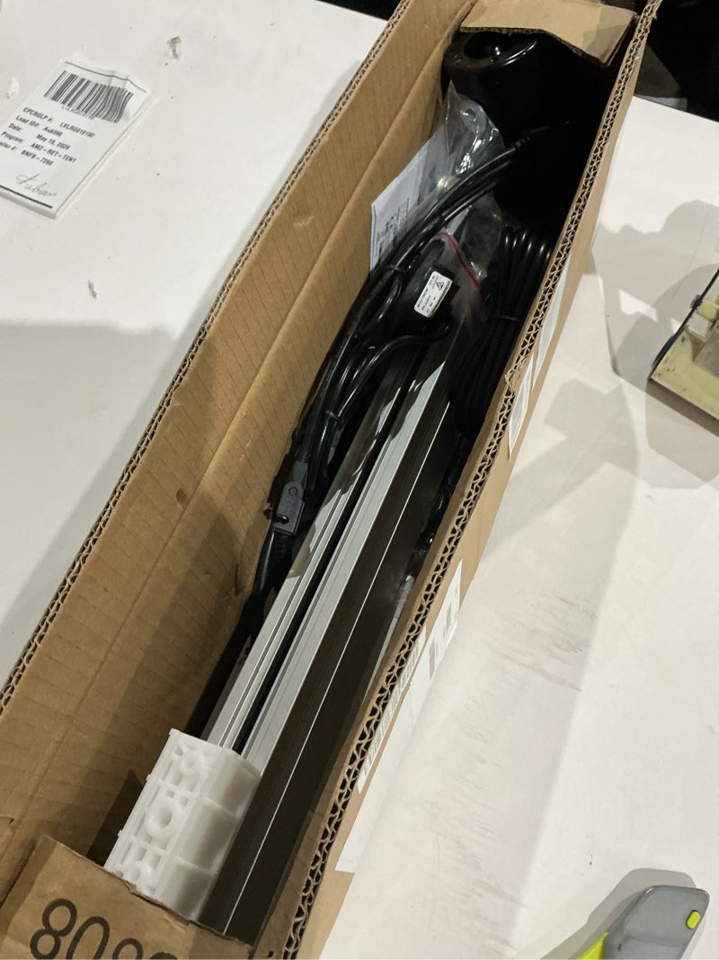 https://lotting-media.assets.bidfta.com/lotting_5e8787d4-e9ad-471d-9d40-55a2f75a6a02