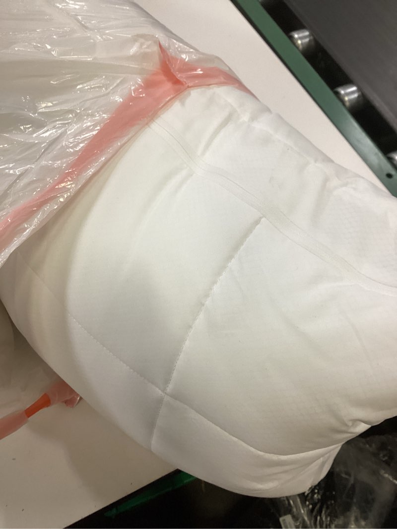 Condition photo showing Good Condition for nuzzle cooling adjustable pillow for side sleepers, luxury standard size set of 2 bed pillow hotel collection - best adjust height soft firm pillow for back, stomach or side sleepers - home gifts standard size (set of 2) white