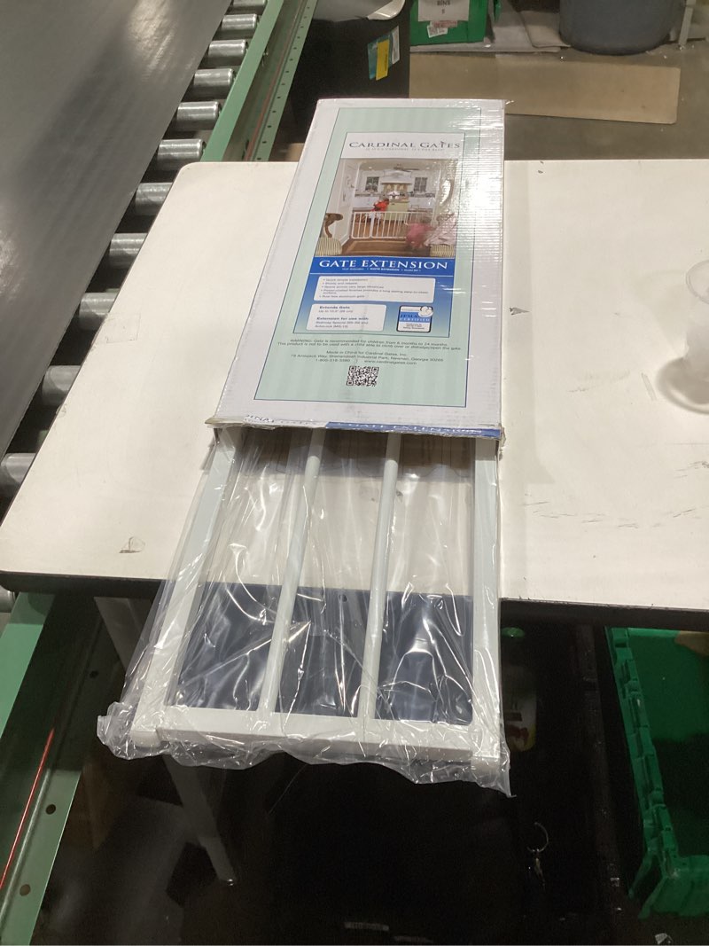 Condition photo showing New/Like New for Cardinal Gates 10.5" Extension for Stairway Special Gate and Auto Lock Gate, White