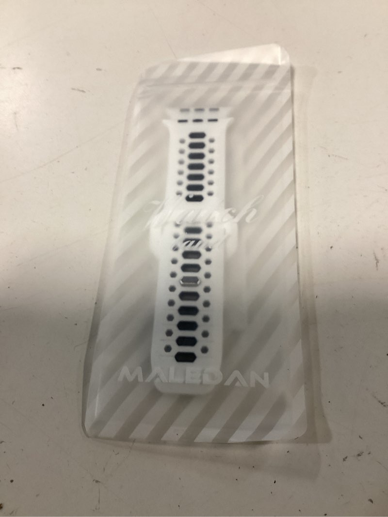 Condition photo showing New/Like New for coros pace 3 sports watch, pace pro and/apex 4 (42mm)/pace 4 band (white, silicone)