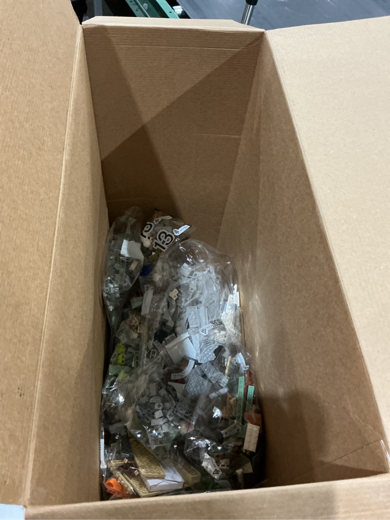 Condition photo showing As Is for unsure if complete set or not, some open space in box as is!!     lego - icons the lord of the rings: rivendell 10316
