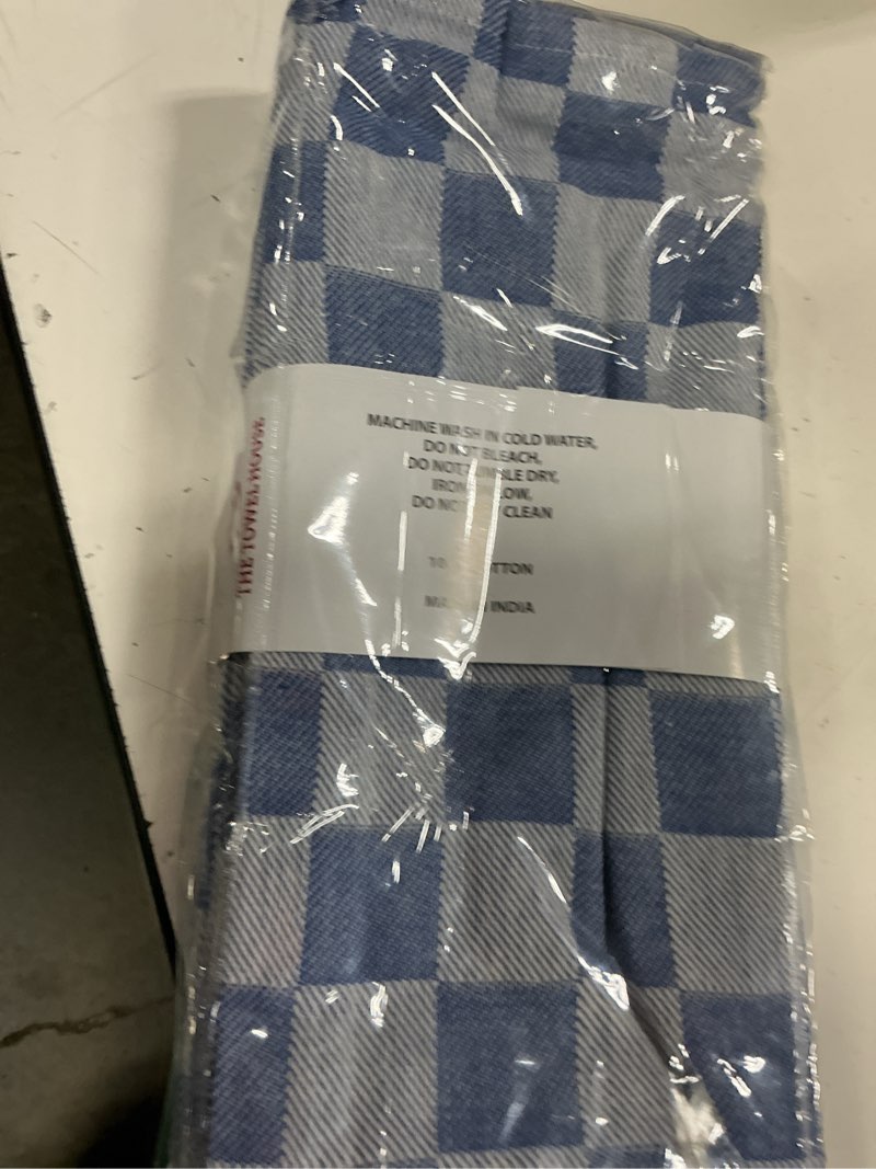 Condition photo showing New/Like New for 100% cotton premium kitchen towels - highly absorbent and quick-dry dish towels with hanging loop - extra large 18x28 inches - ultra soft and super durable - blue (pack of 8)