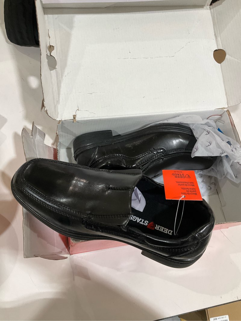 Condition photo showing As Is for Deer Stags Unisex-Child Wise-K Loafer 2 Little Kid Black