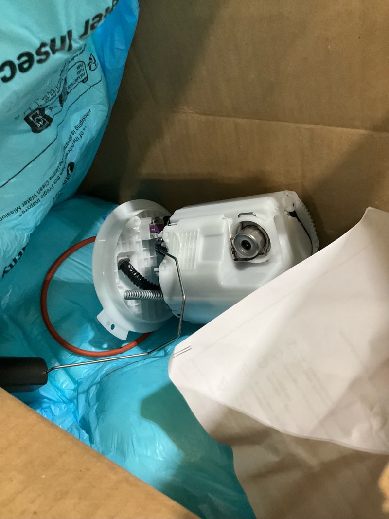 Condition photo showing Good Condition for acdelco gm genuine parts mu2101 fuel pump and level sensor module