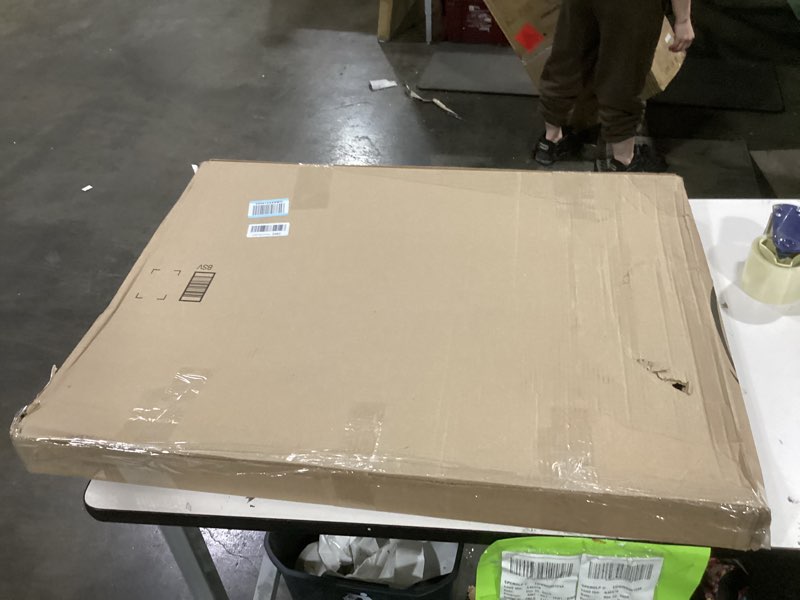 Condition photo showing Good Condition for IRIS USA Pee Pad Holder - For Regular Sized Dog and Puppy Pee Pads, Secured Latches, Non-Skid Feet, 