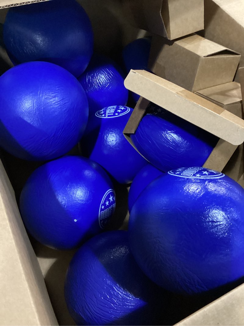 Condition photo showing Good Condition for 18 pack dodgeball