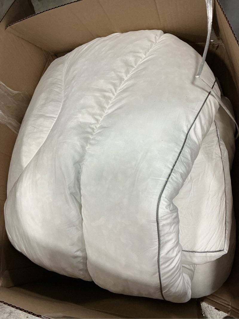 Condition photo showing As Is for 5 Inch Memory Foam Mattress Topper Queen, 2000GSM Shredded Memory Foam Pillow Top, Back Pain Relief & Plush Support, Extra Thick & Breathable, Master Bedroom Favorite Queen (60x80x5")